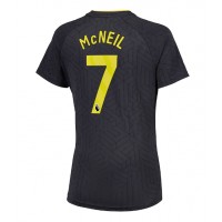 Camisa de Futebol Everton Dwight McNeil #7 Equipamento Secundário Mulheres 2024-25 Manga Curta